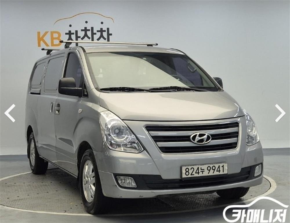 HYUNDAI Starex - Vista 4