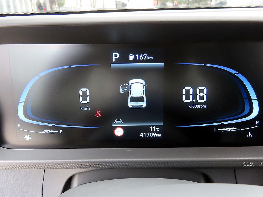 HYUNDAI Casper - Vista 9