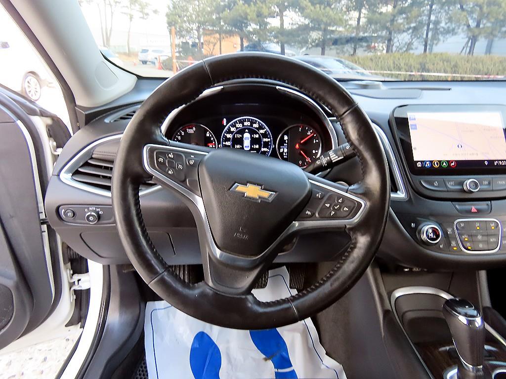 Chevrolet Malibu - Vista 8