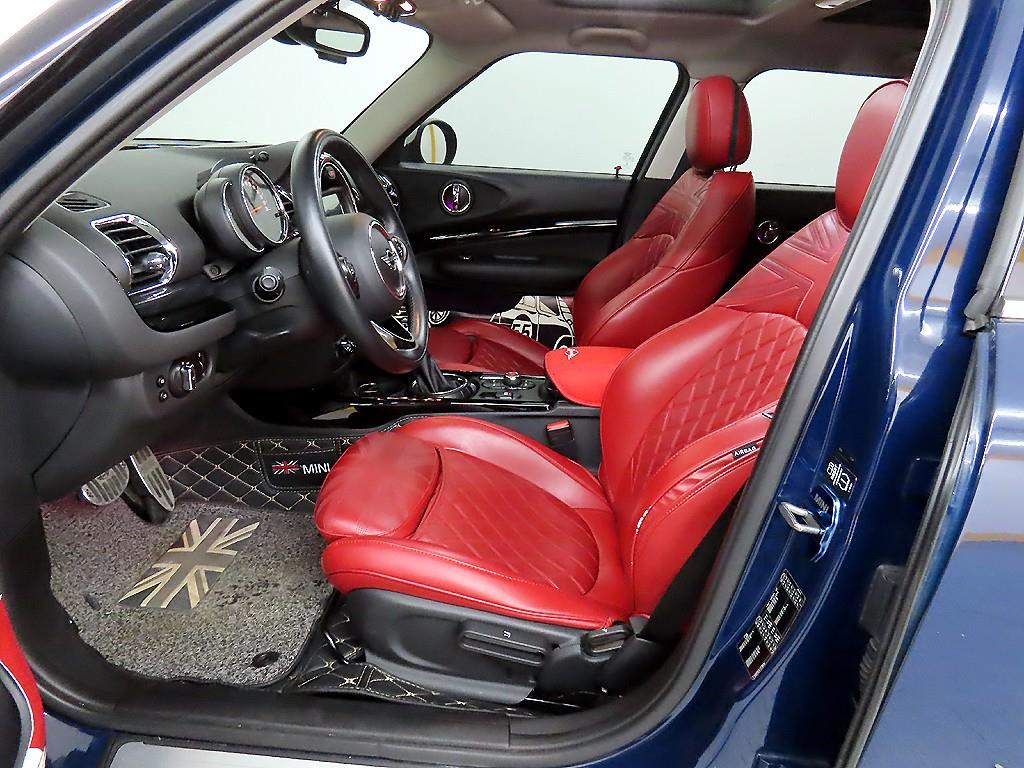 Mini Clubman - Vista 5