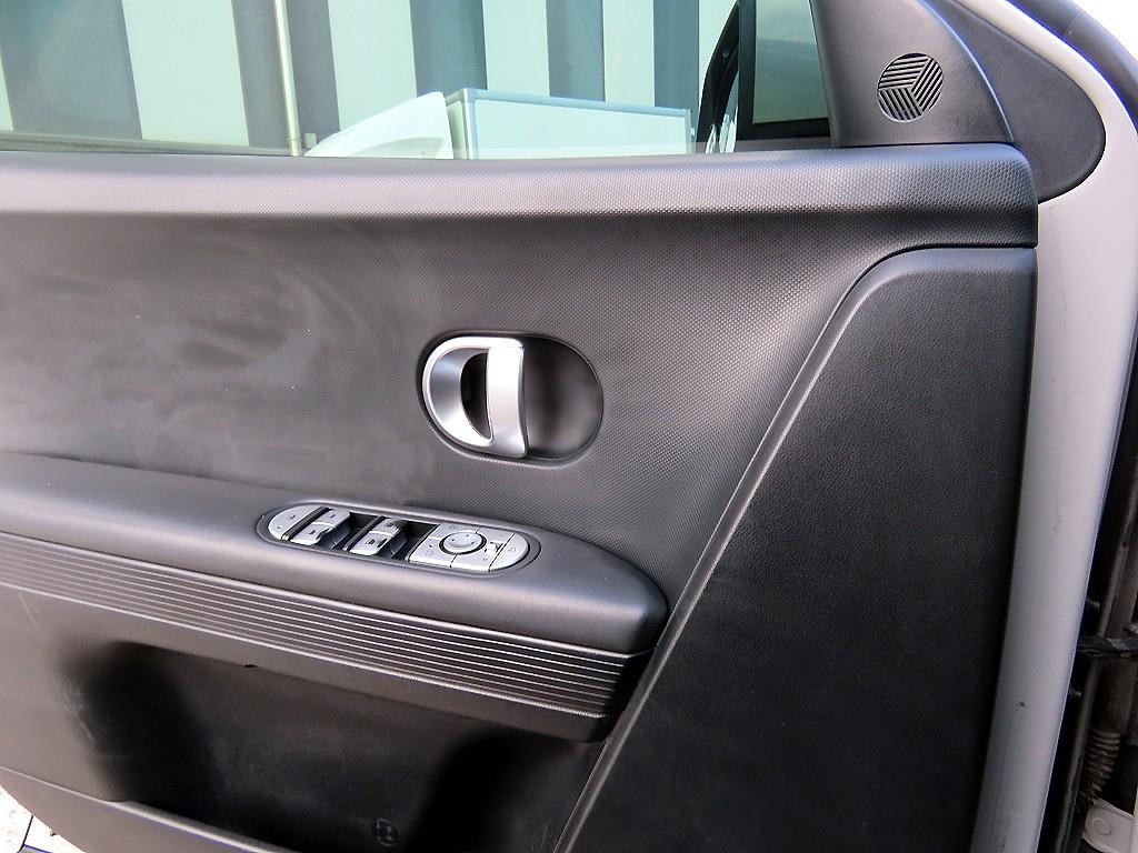 HYUNDAI Ioniq 5 - Vista 11