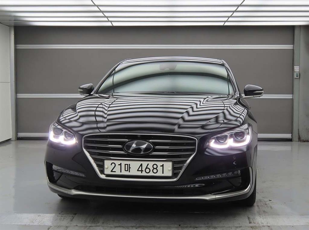 HYUNDAI Grandeur - Vista 2