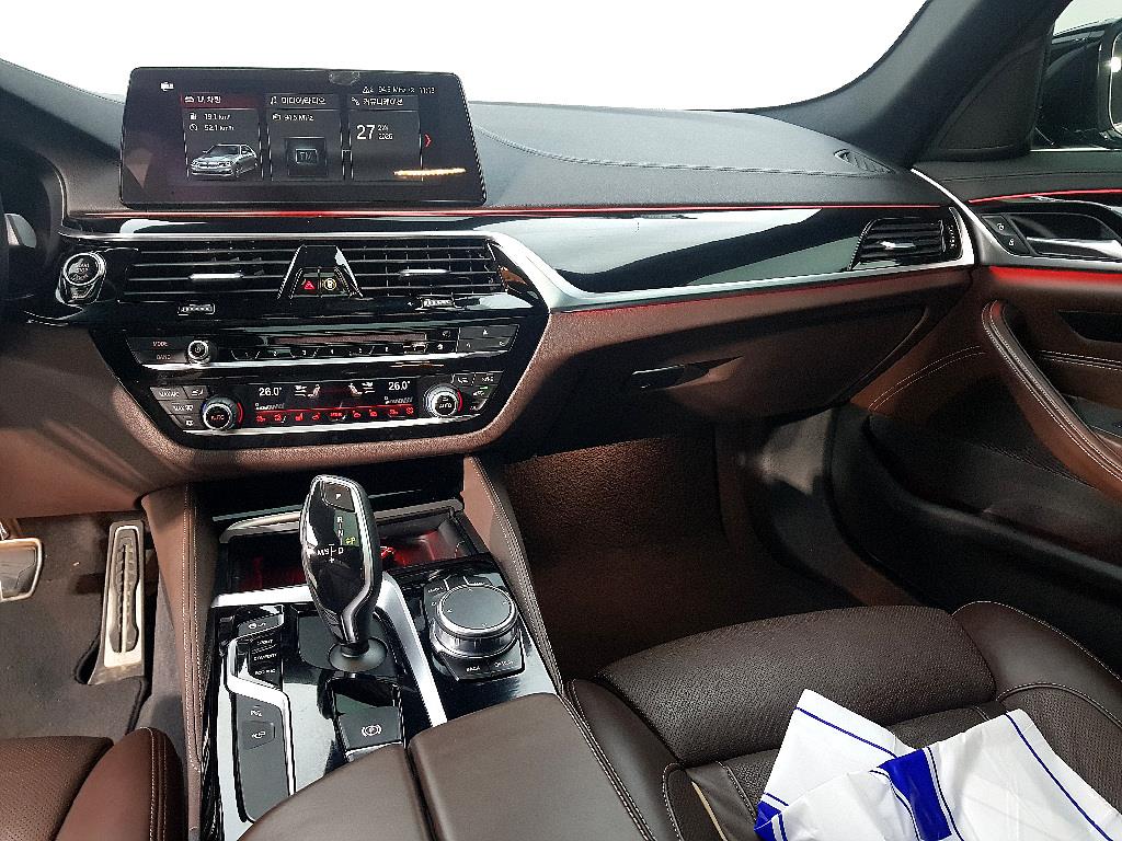 BMW 5 Series - Vista 10