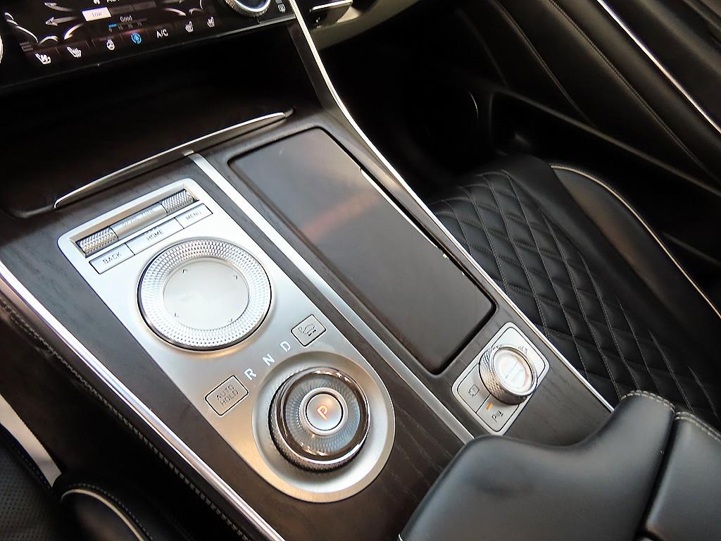 Genesis GV80 - Vista 11