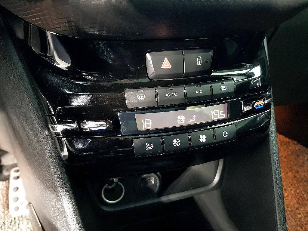 Peugeot 2008 - Vista 11