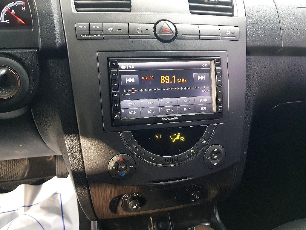 Ssangyong Rexton 2011 Blanco - Importación desde Corea - HF Imports Iquique - Foto 15
