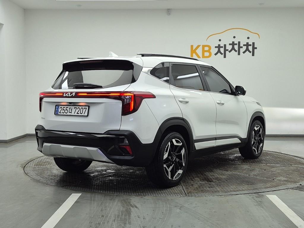 KIA Seltos - Vista 4