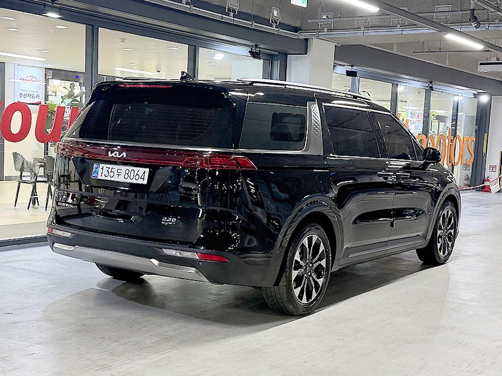 KIA Carnival - Vista 4