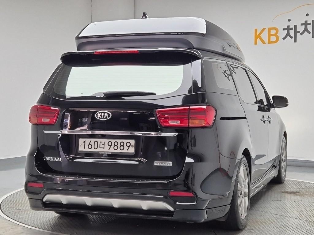 KIA Carnival - Vista 3