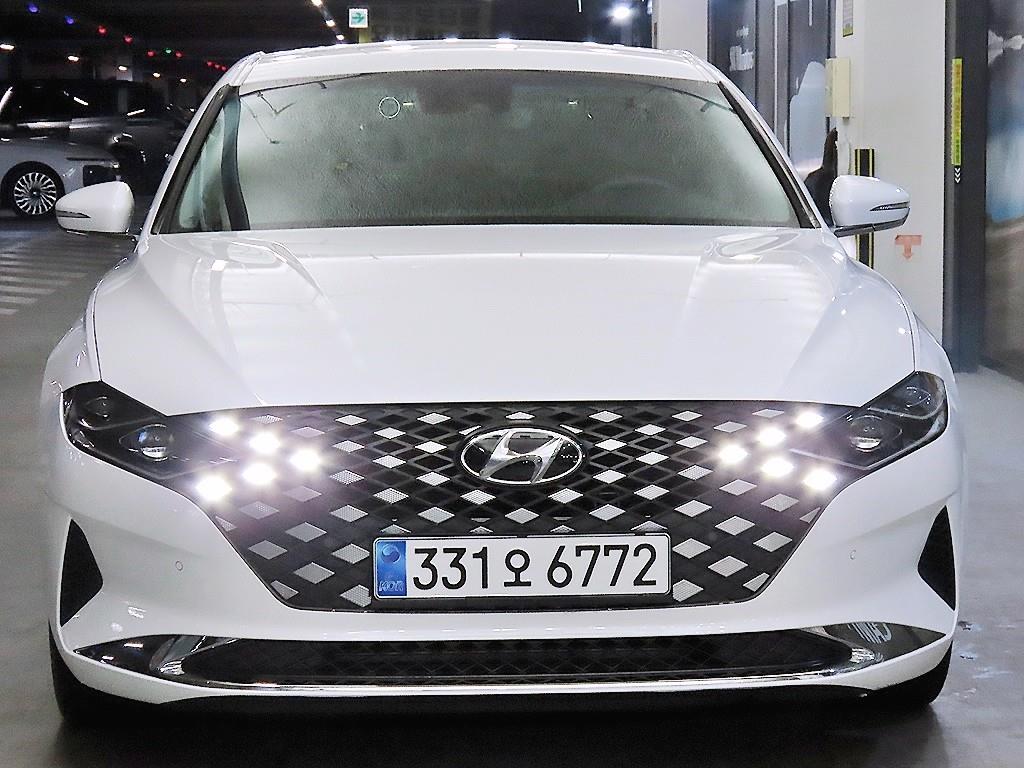 HYUNDAI Grandeur - Vista 2