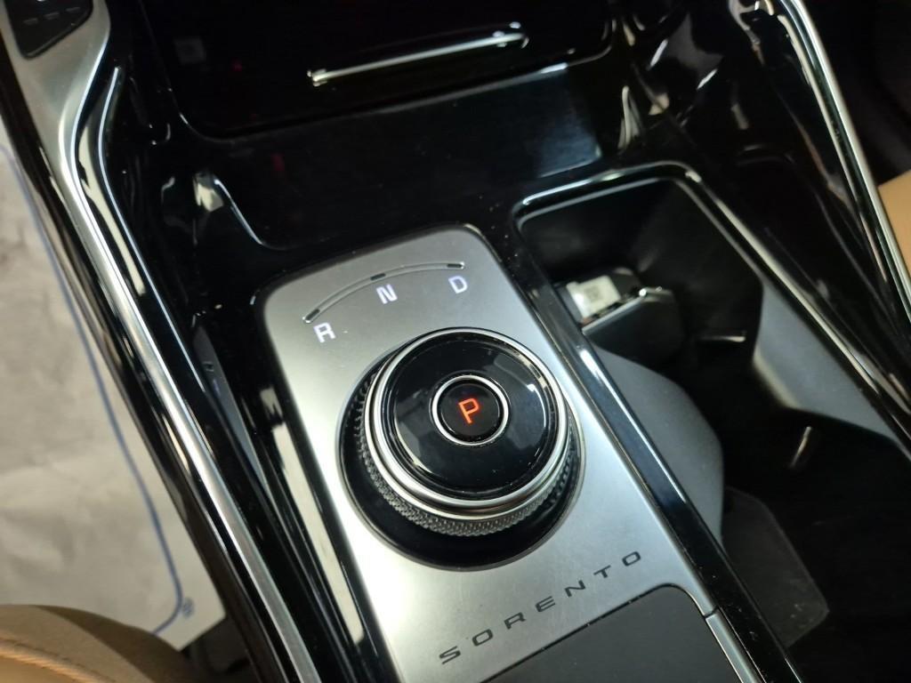 KIA Sorento - Vista 8