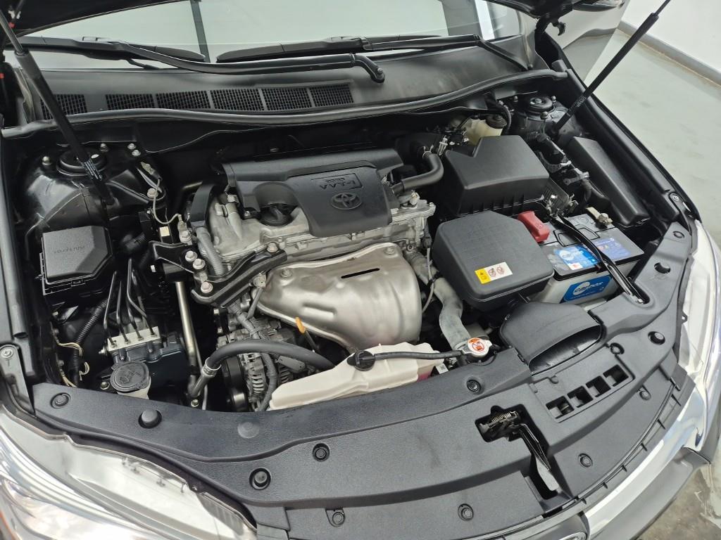 Toyota Camry - Vista 6