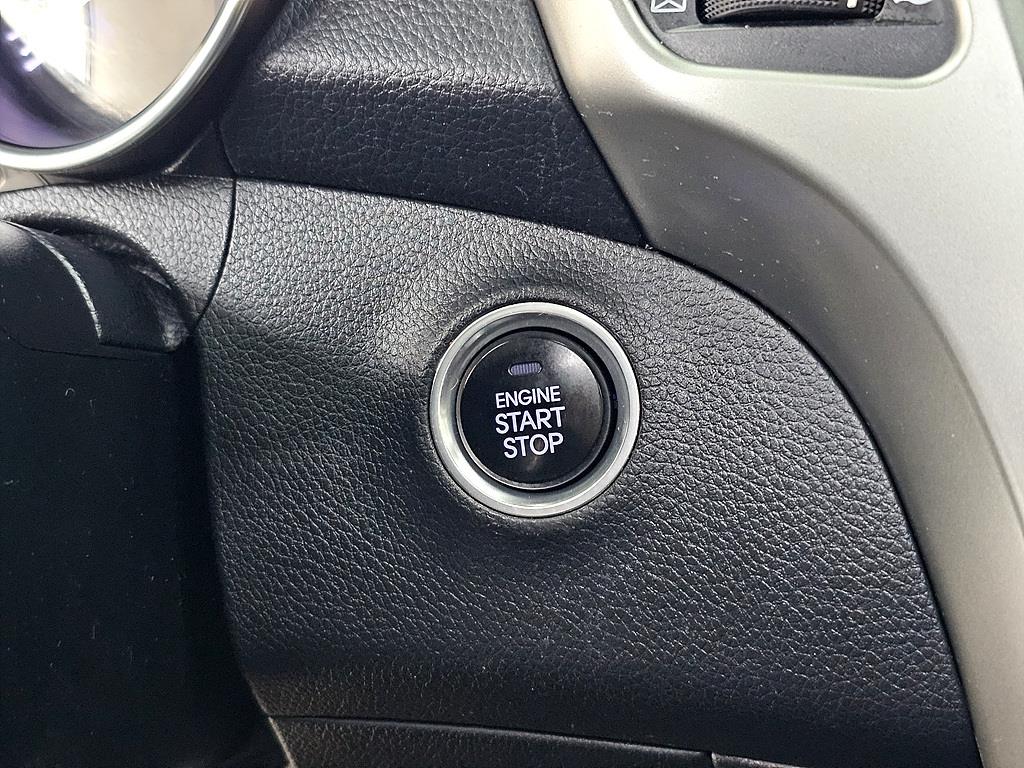 HYUNDAI i30 2016 Blanco - Importación desde Corea - HF Imports Iquique - Foto 13