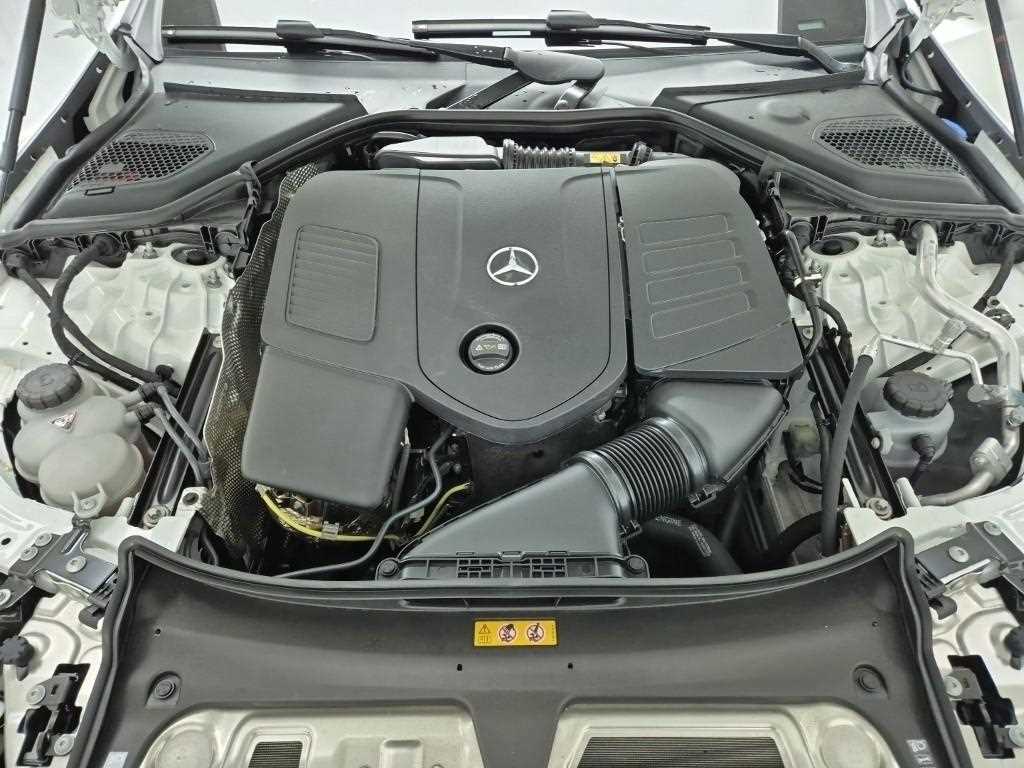 Mercedes Benz E class - Vista 5