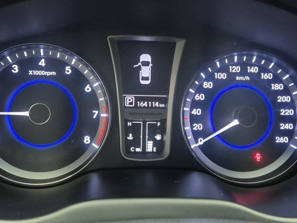 HYUNDAI Grandeur - Vista 6