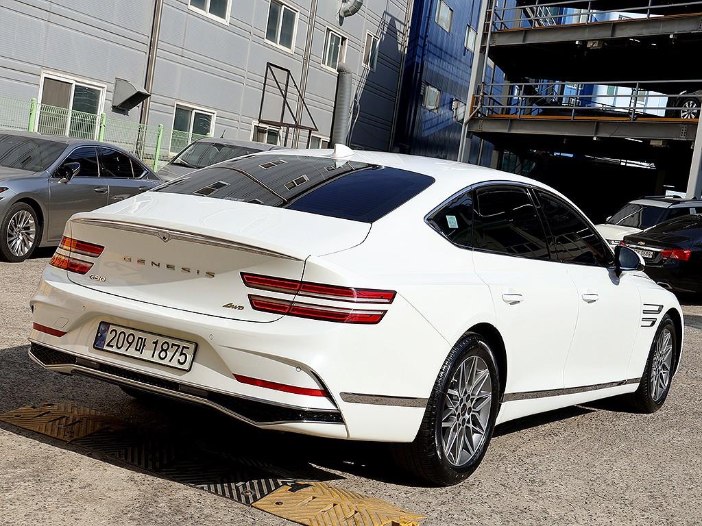 Genesis G80 - Vista 7