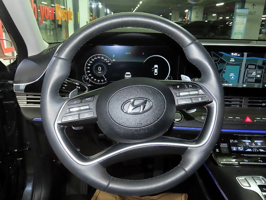 HYUNDAI Grandeur - Vista 8