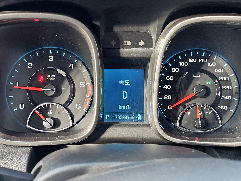 Chevrolet Malibu - Vista 7