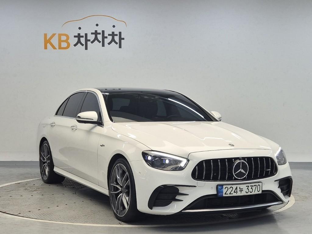 Mercedes Benz E class - Vista 4