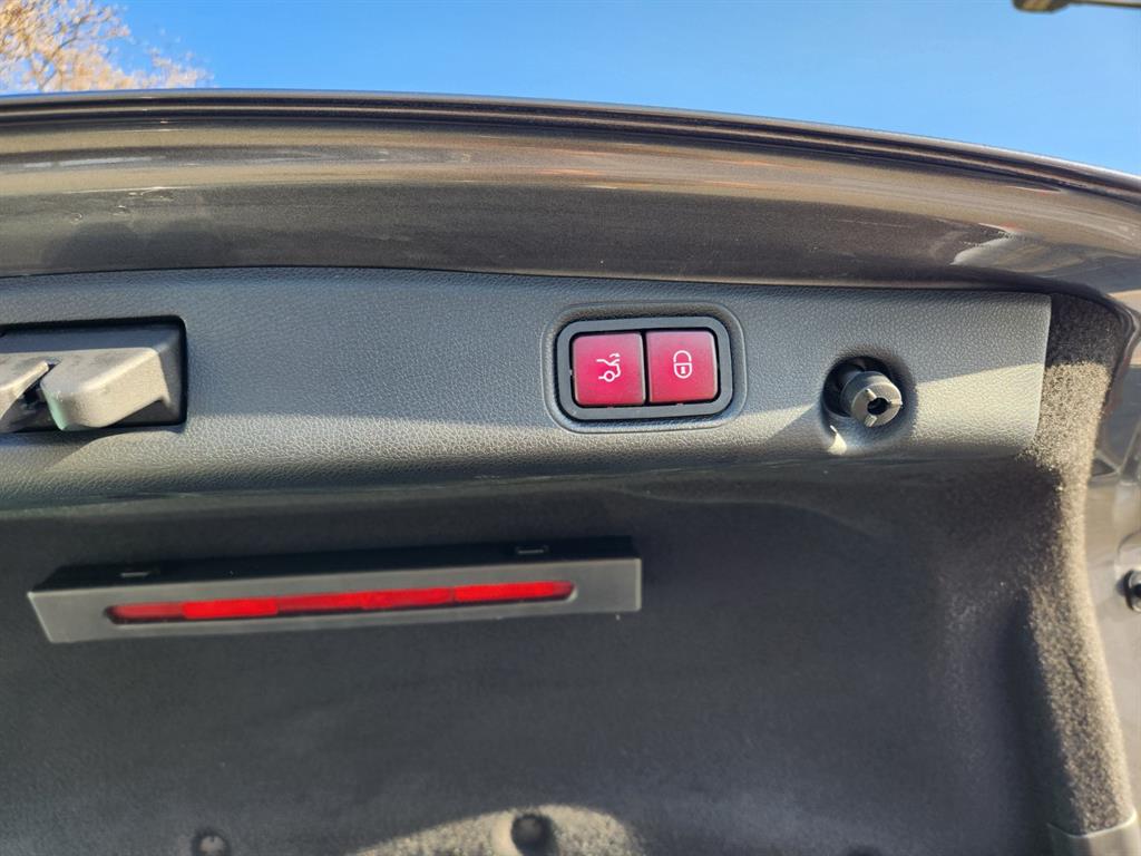 Mercedes Benz E class - Vista 6