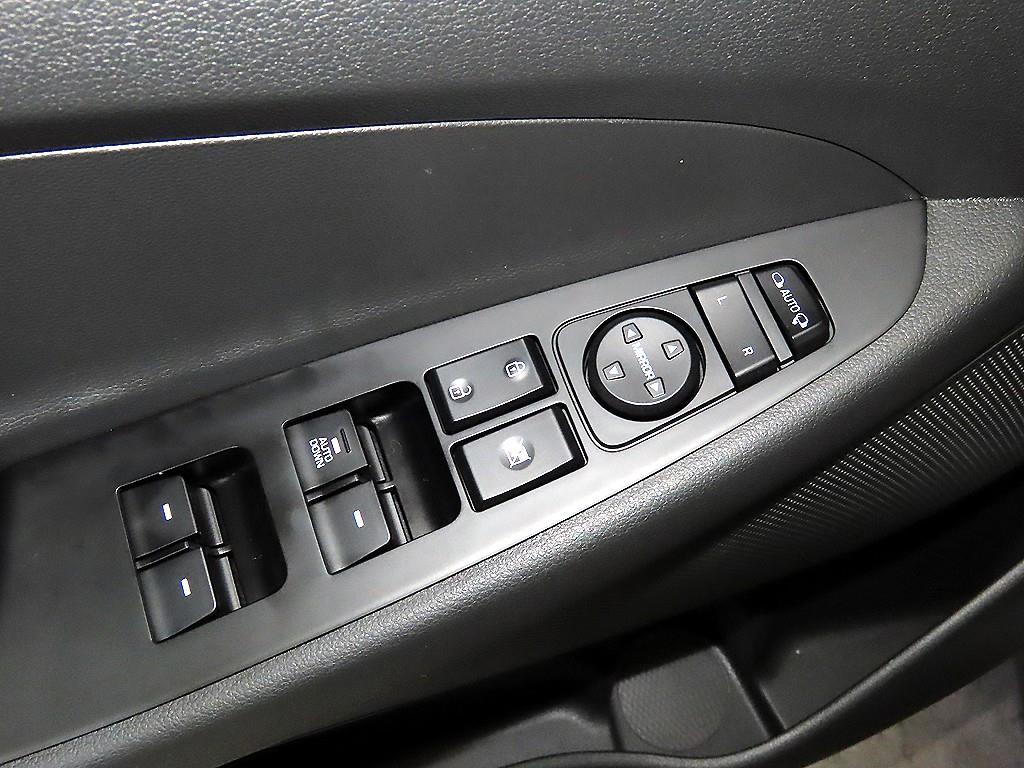 HYUNDAI Tucson 2018 Blanco - Importación desde Corea - HF Imports Iquique - Foto 13