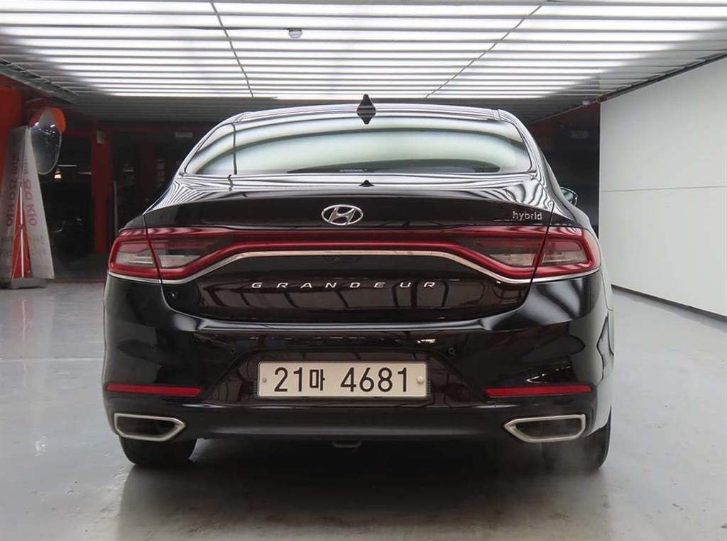 HYUNDAI Grandeur - Vista 3