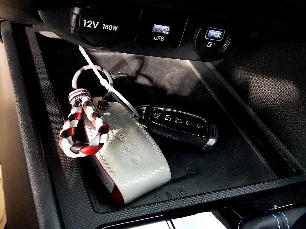 HYUNDAI Avante - Vista 12