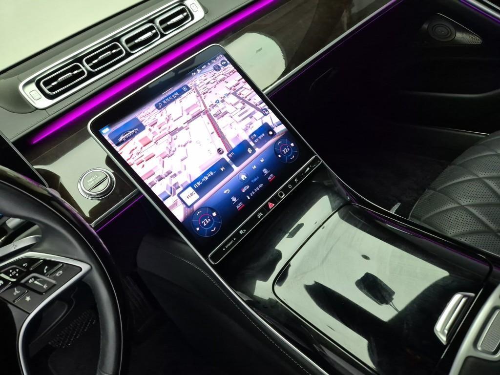 Mercedes Benz S Class - Vista 10