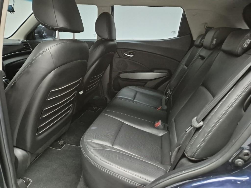 Ssangyong Tivoli - Vista 8