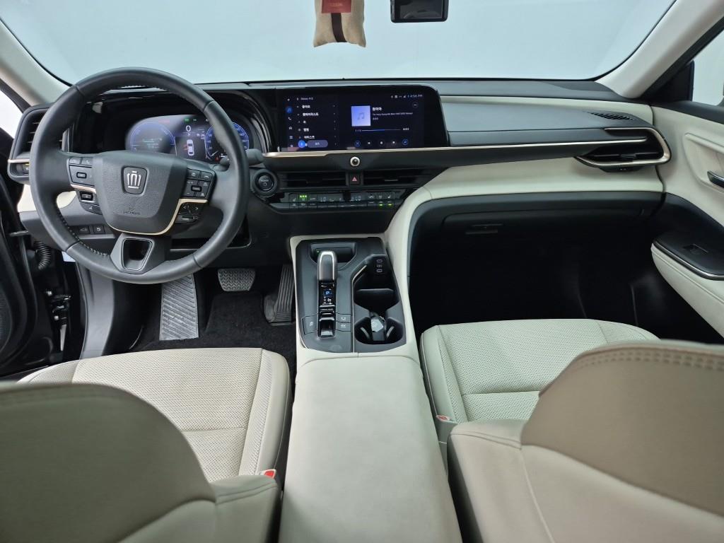 Toyota Crown - Vista 5