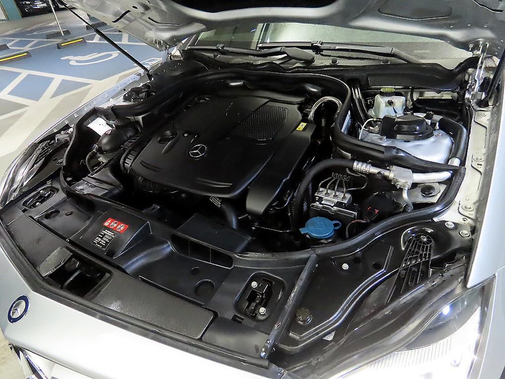 Mercedes Benz CLS Class 2012 Plateado - Importación desde Corea - HF Imports Iquique - Foto 19