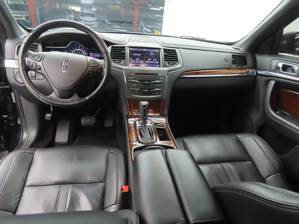 Lincoln MKS - Vista 7