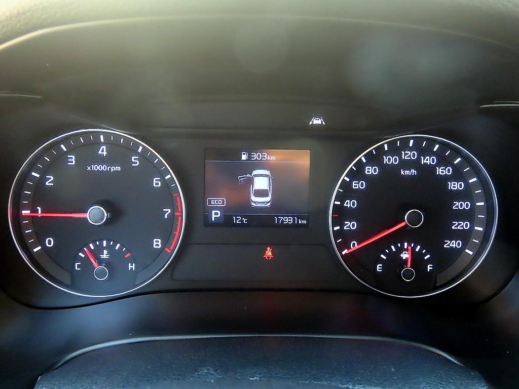 KIA K3 - Vista 8