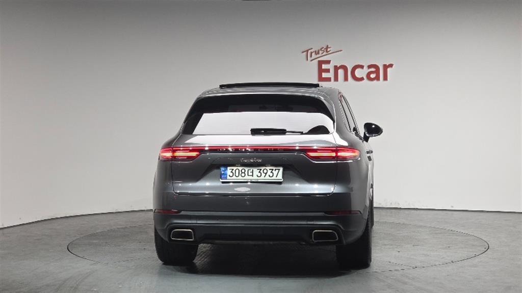 Porsche Cayenne - Vista 4