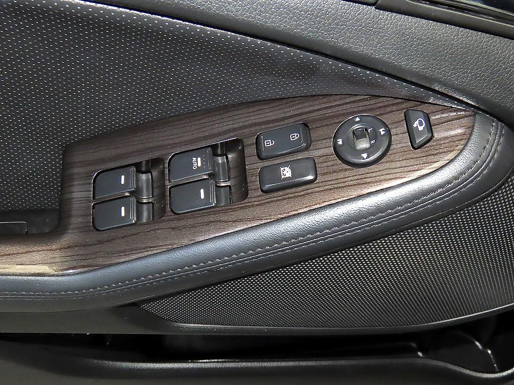 KIA K5 2011 Plateado - Importación desde Corea - HF Imports Iquique - Foto 13