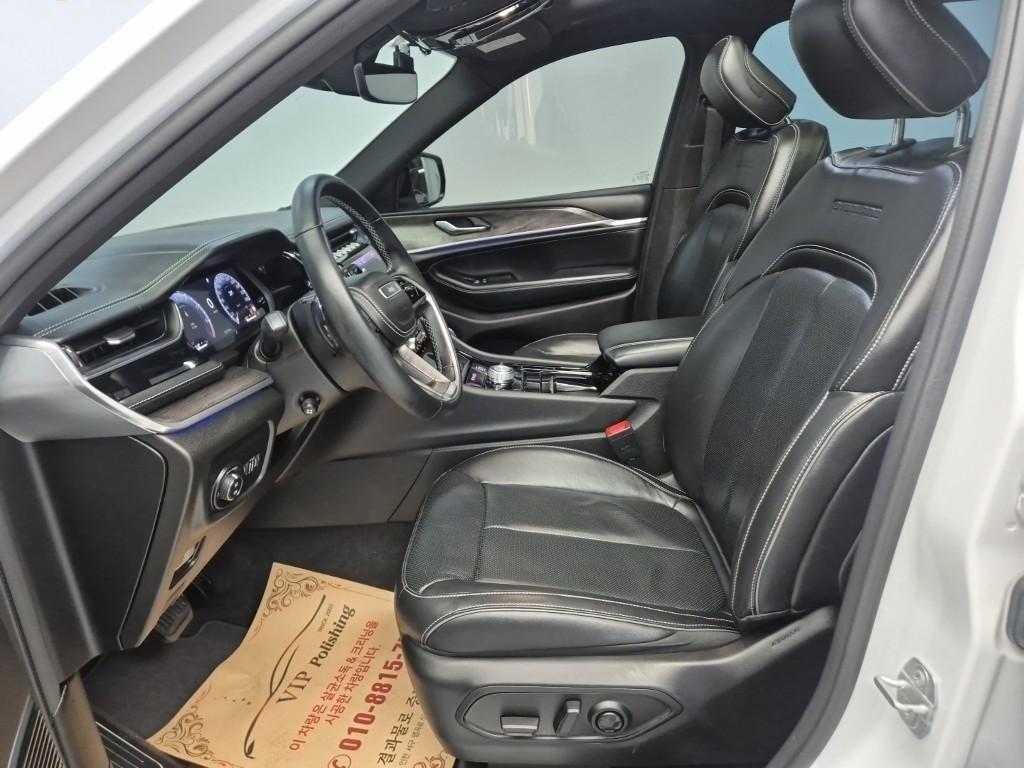 Jeep Cherokee - Vista 11