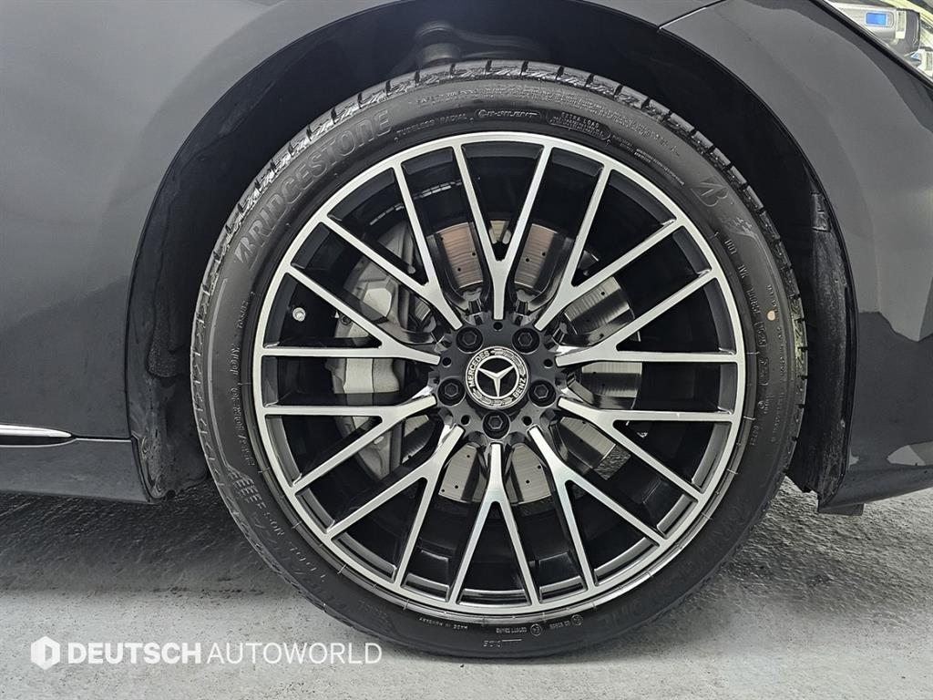 Mercedes Benz S Class - Vista 5