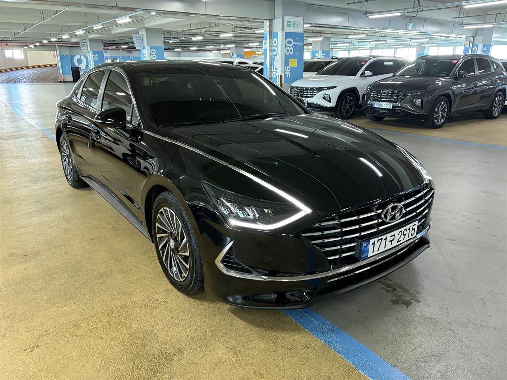 HYUNDAI Sonata - Vista 3