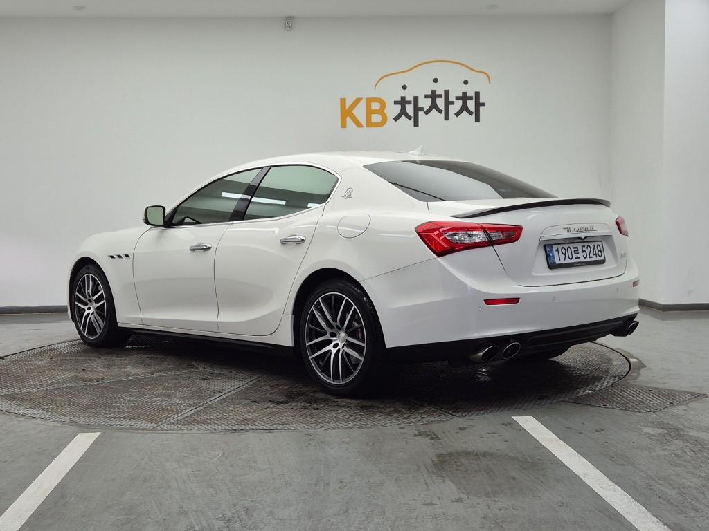 Maserati Ghibli - Vista 3