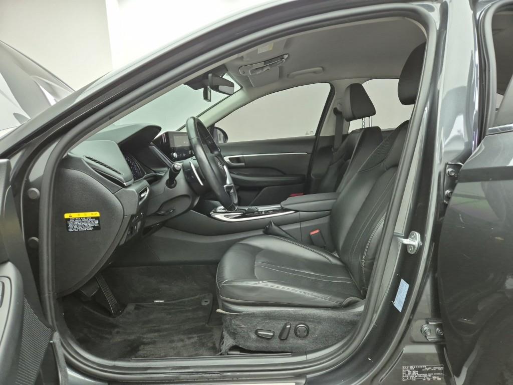 HYUNDAI Sonata - Vista 11