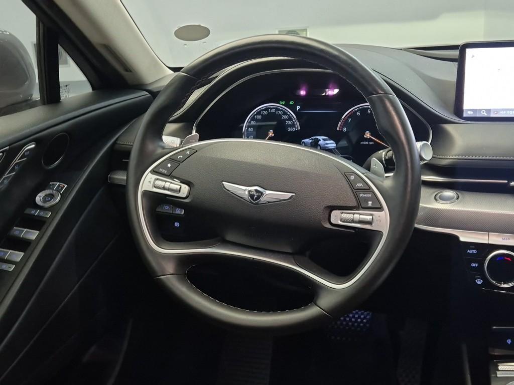 Genesis G80 - Vista 9