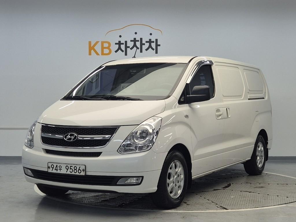 HYUNDAI Starex 2016 Blanco - Importación desde Corea - HF Imports Iquique - Foto 1