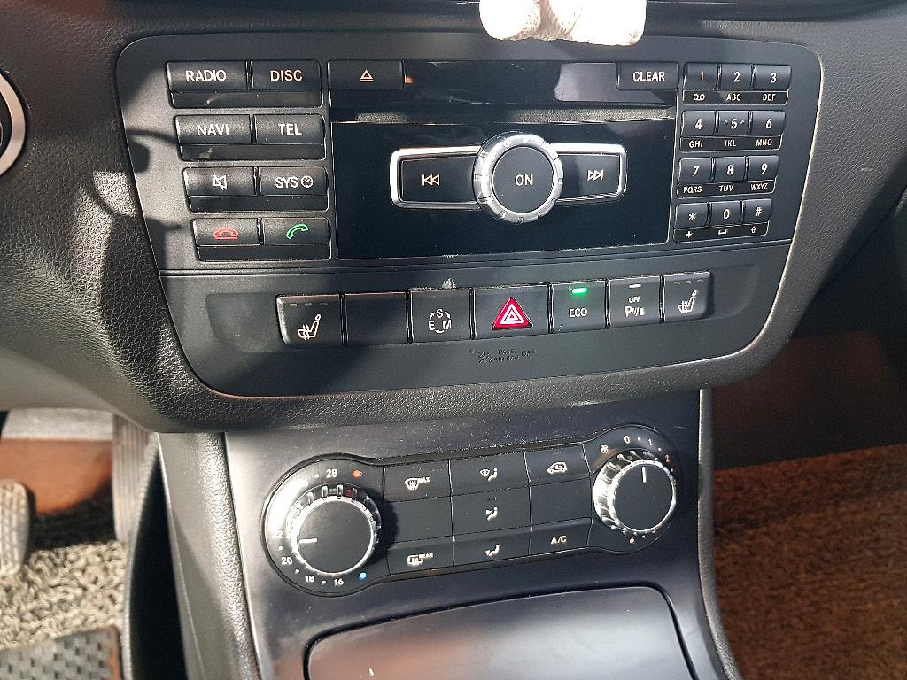 Mercedes Benz B Class (MY B) 2014 Blanco - Importación desde Corea - HF Imports Iquique - Foto 13