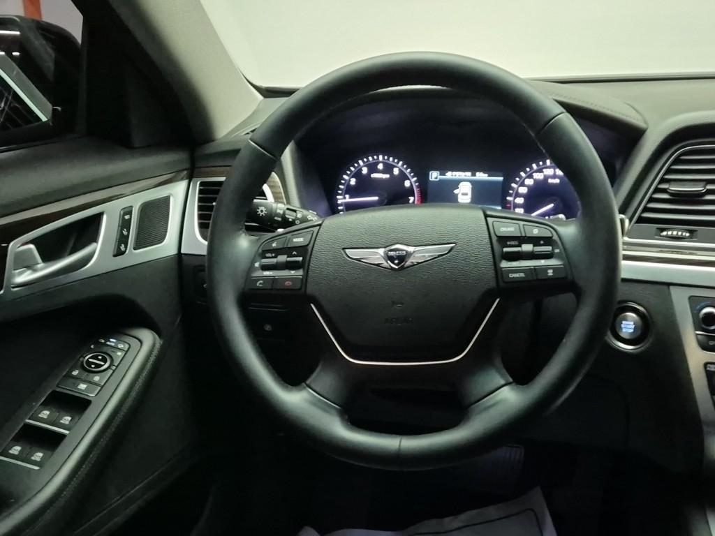 Genesis G80 - Vista 12