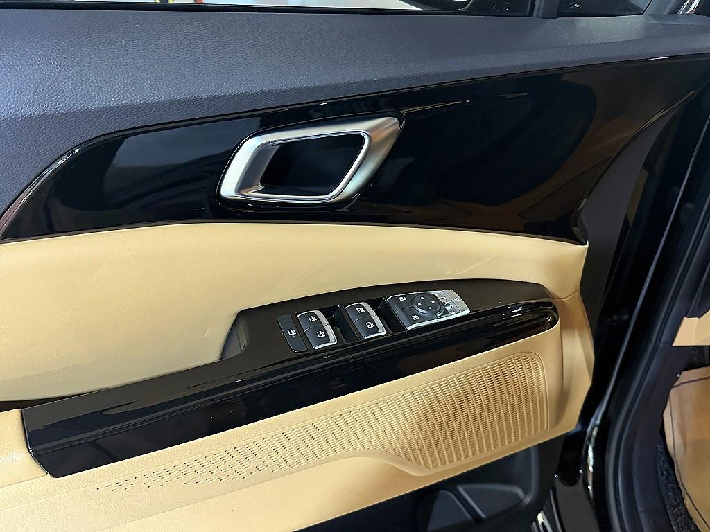 KIA Carnival 2023 Negro - Importación desde Corea - HF Imports Iquique - Foto 13