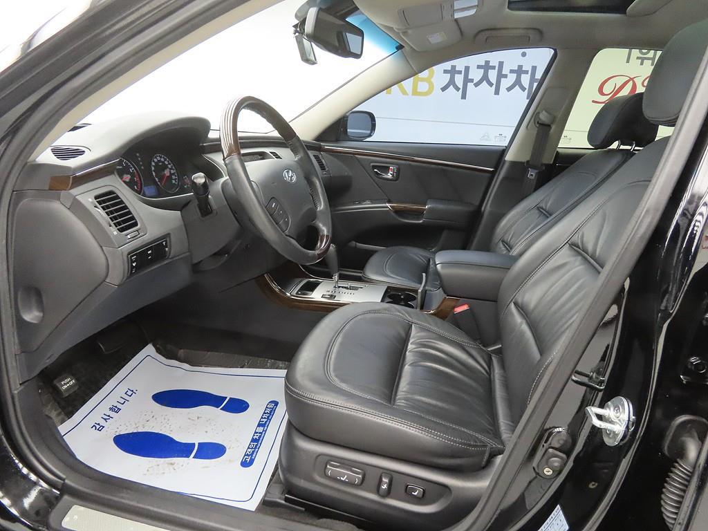 HYUNDAI Grandeur - Vista 5