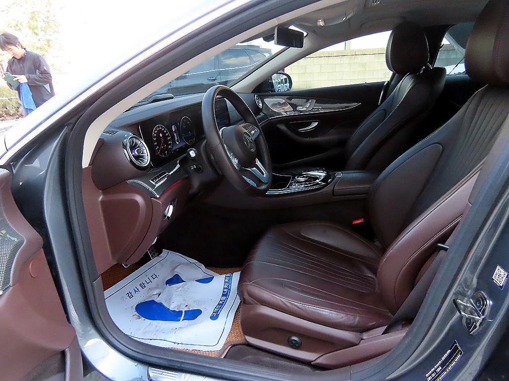 Mercedes Benz CLS Class - Vista 5