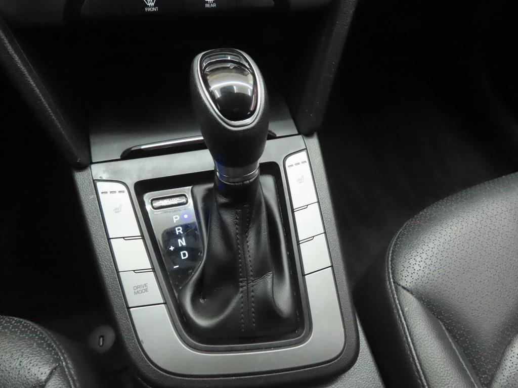 HYUNDAI Avante 2017 Gris - Importación desde Corea - HF Imports Iquique - Foto 13