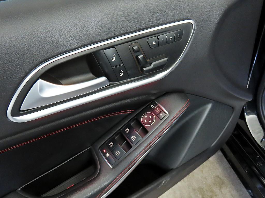 Mercedes Benz A Class 2015 Negro - Importación desde Corea - HF Imports Iquique - Foto 13