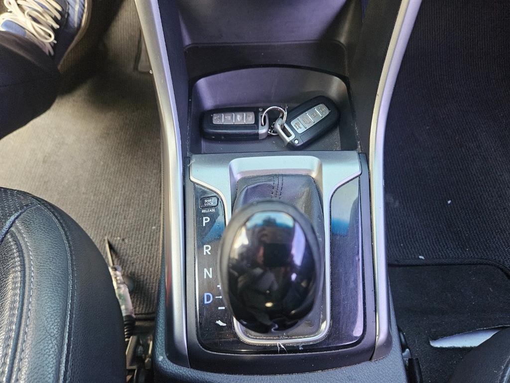 HYUNDAI i30 - Vista 10